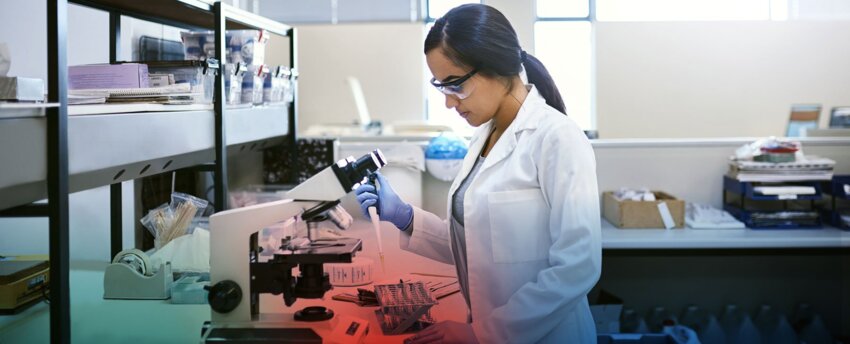 Cancer Research Scientist in Laboratory